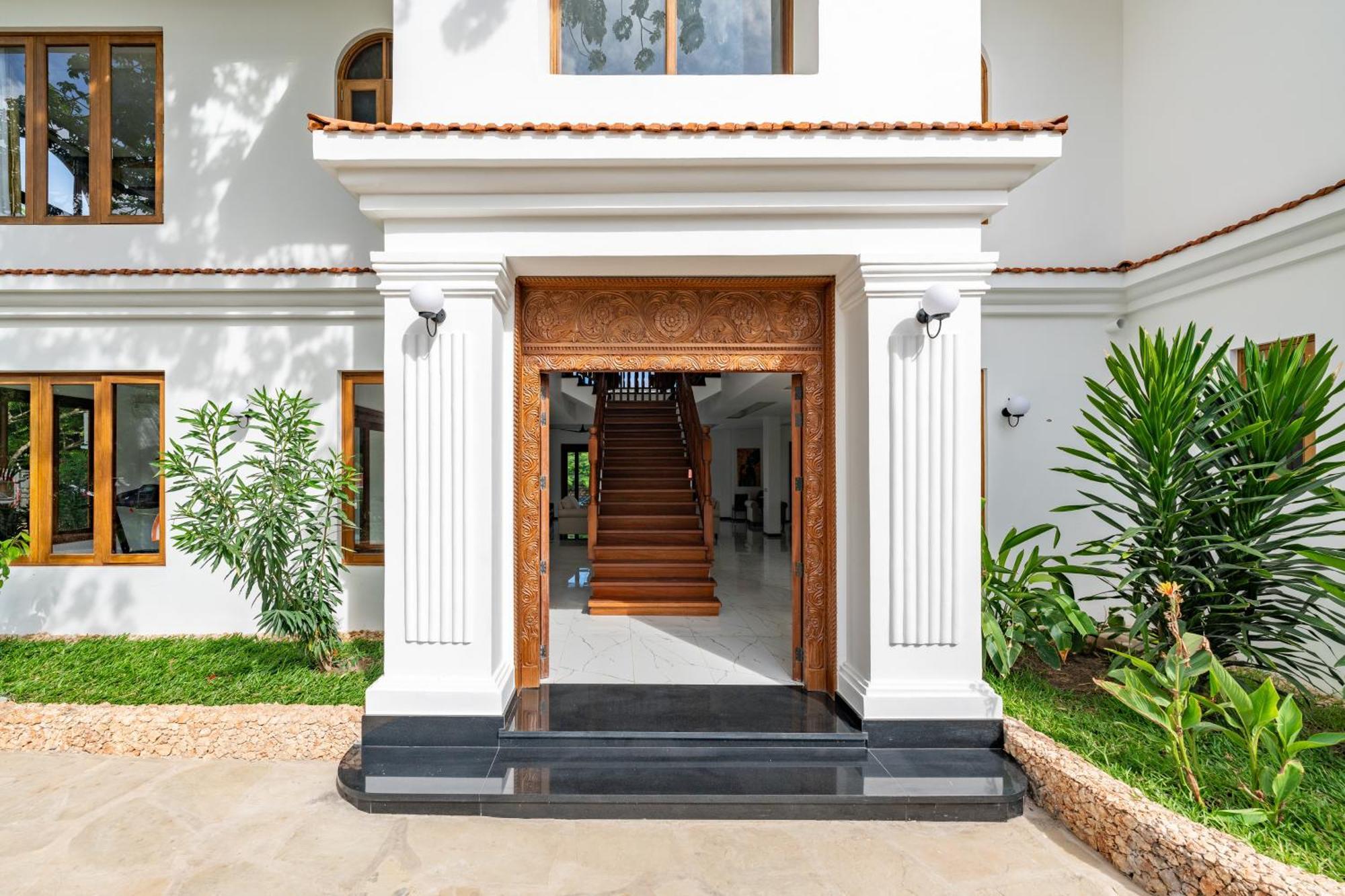 Villa Branca Diani Boutique Luxury & Personalized Service ディアニ・ビーチ エクステリア 写真