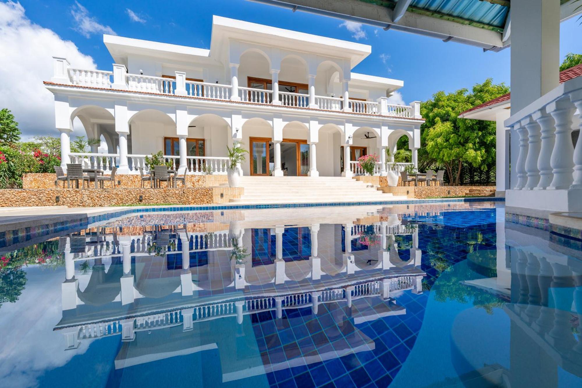 Villa Branca Diani Boutique Luxury & Personalized Service ディアニ・ビーチ エクステリア 写真