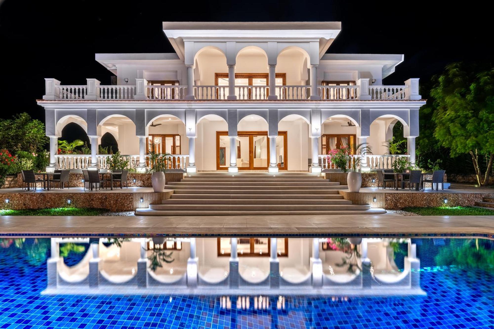 Villa Branca Diani Boutique Luxury & Personalized Service ディアニ・ビーチ エクステリア 写真