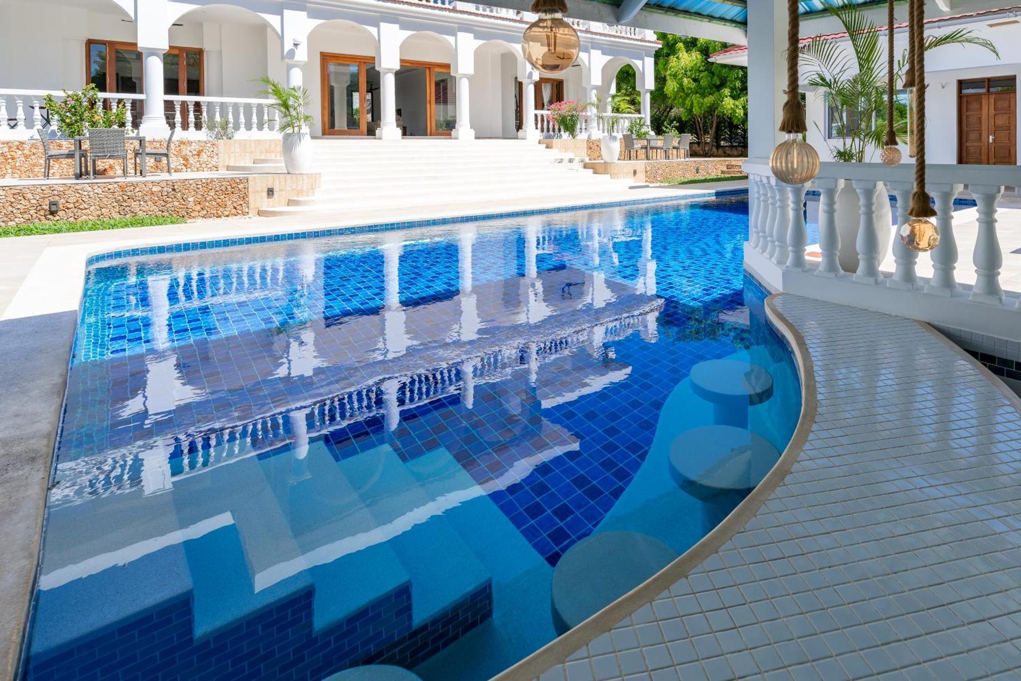 Villa Branca Diani Boutique Luxury & Personalized Service ディアニ・ビーチ エクステリア 写真
