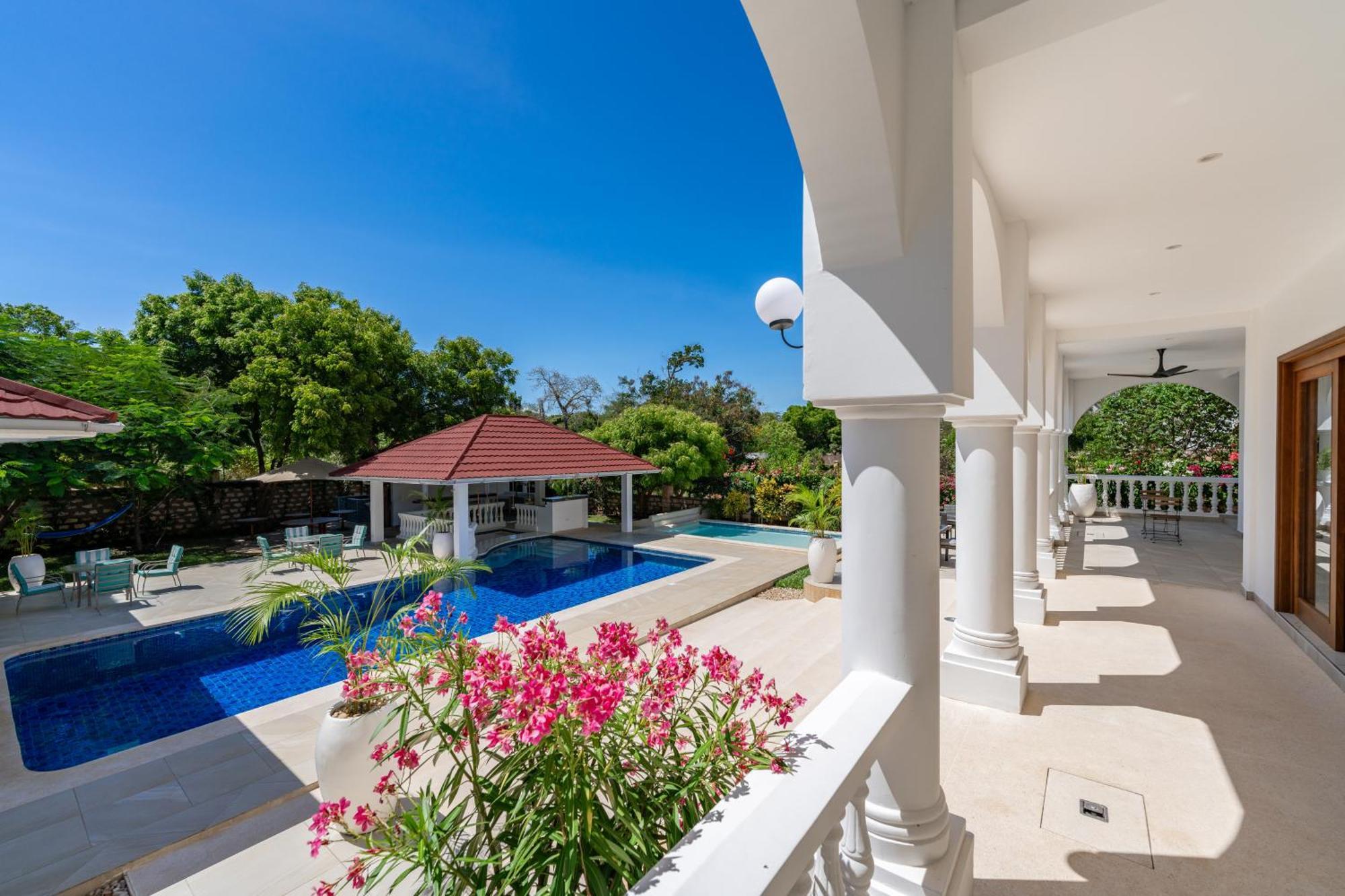 Villa Branca Diani Boutique Luxury & Personalized Service ディアニ・ビーチ エクステリア 写真