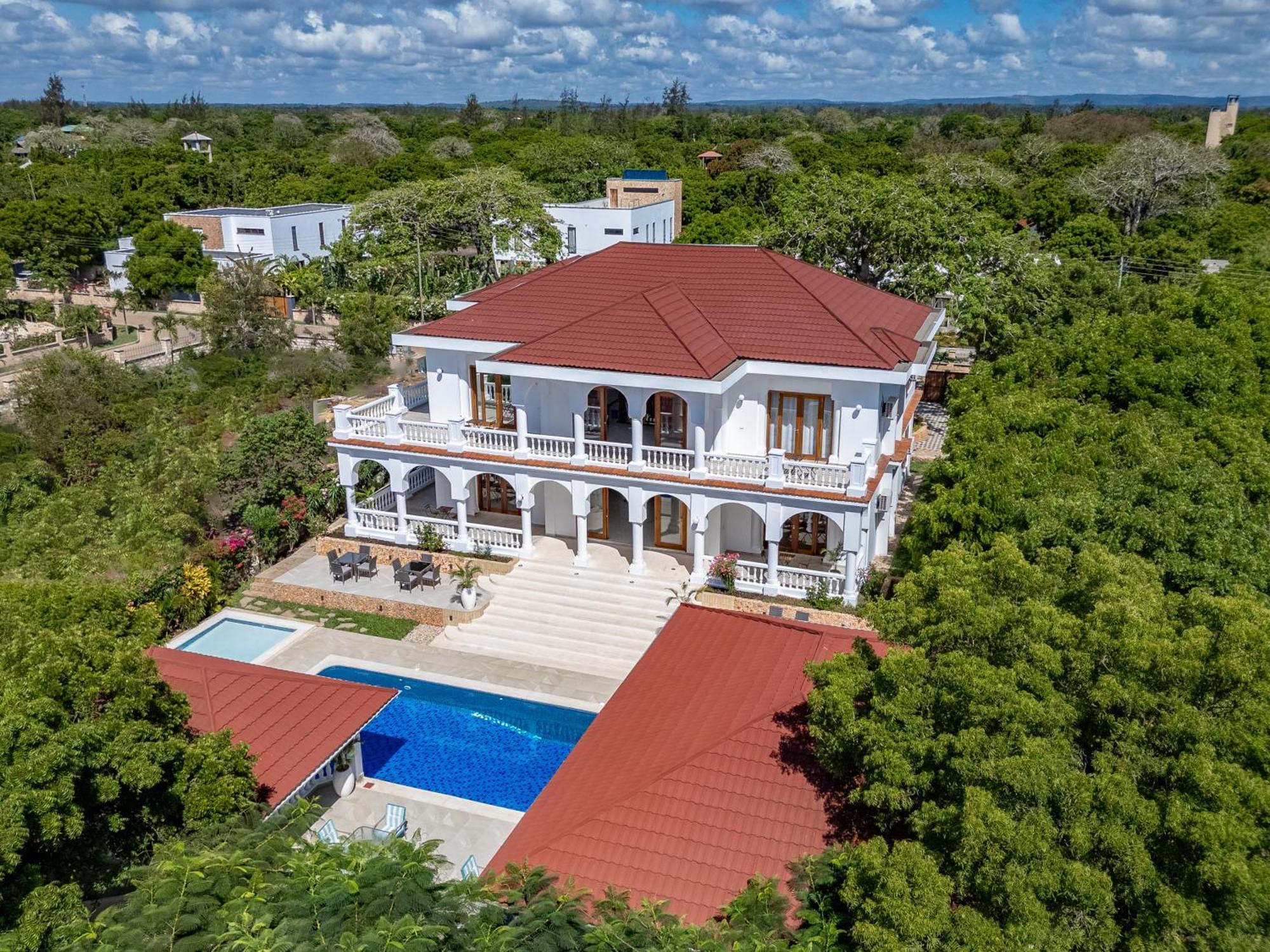 Villa Branca Diani Boutique Luxury & Personalized Service ディアニ・ビーチ エクステリア 写真