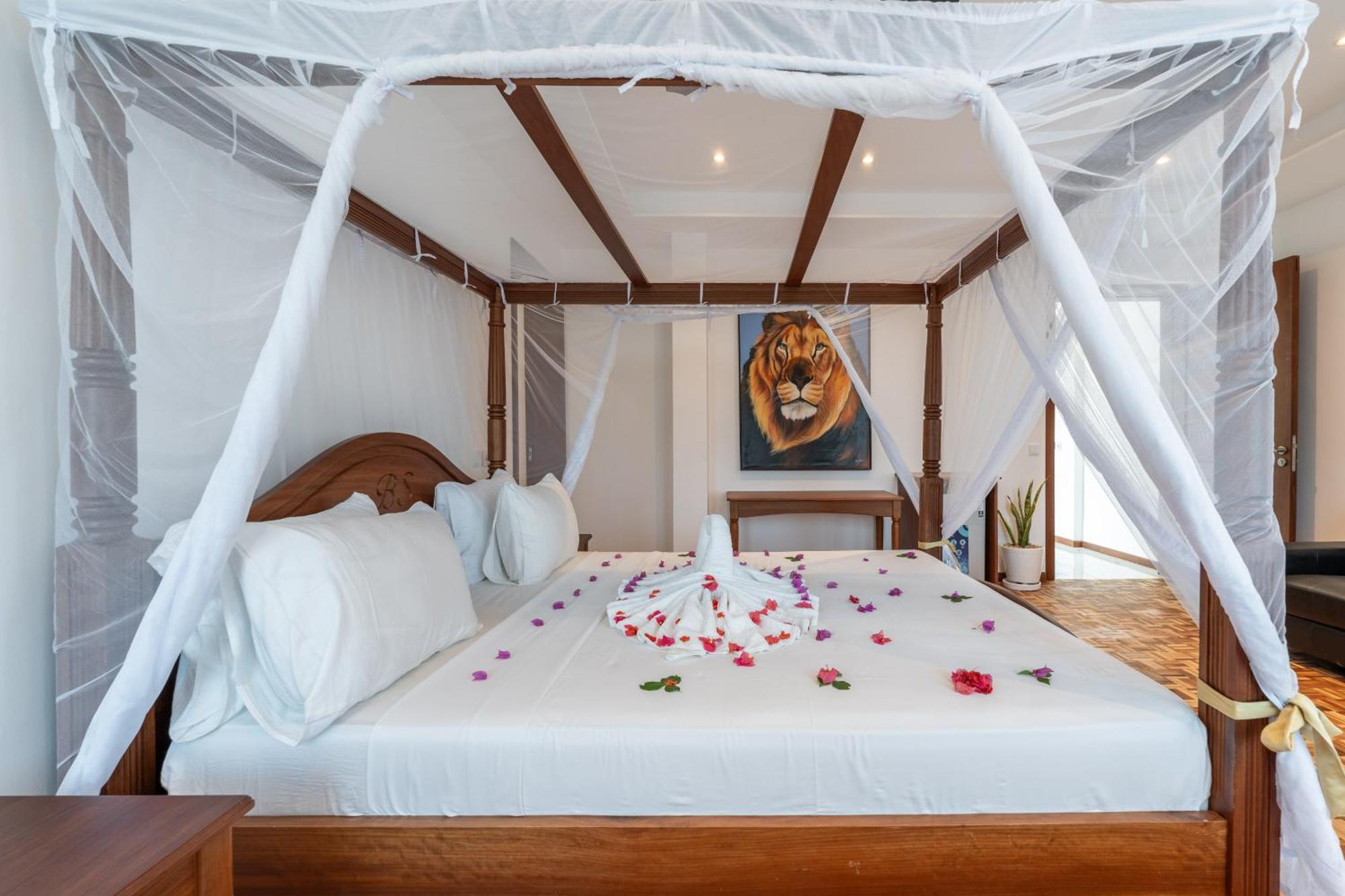 Villa Branca Diani Boutique Luxury & Personalized Service ディアニ・ビーチ エクステリア 写真