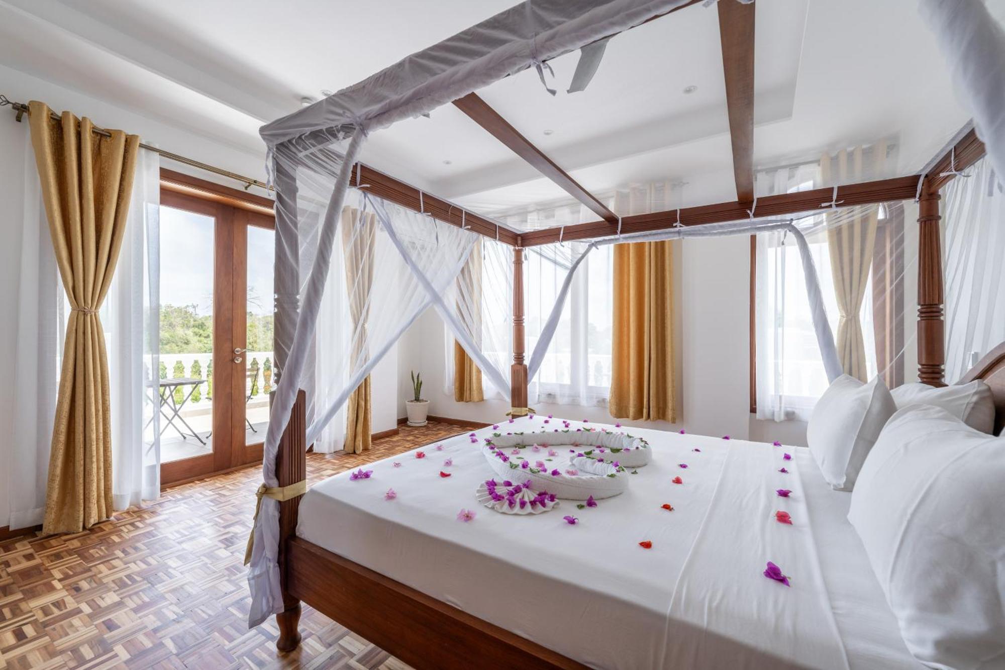 Villa Branca Diani Boutique Luxury & Personalized Service ディアニ・ビーチ エクステリア 写真