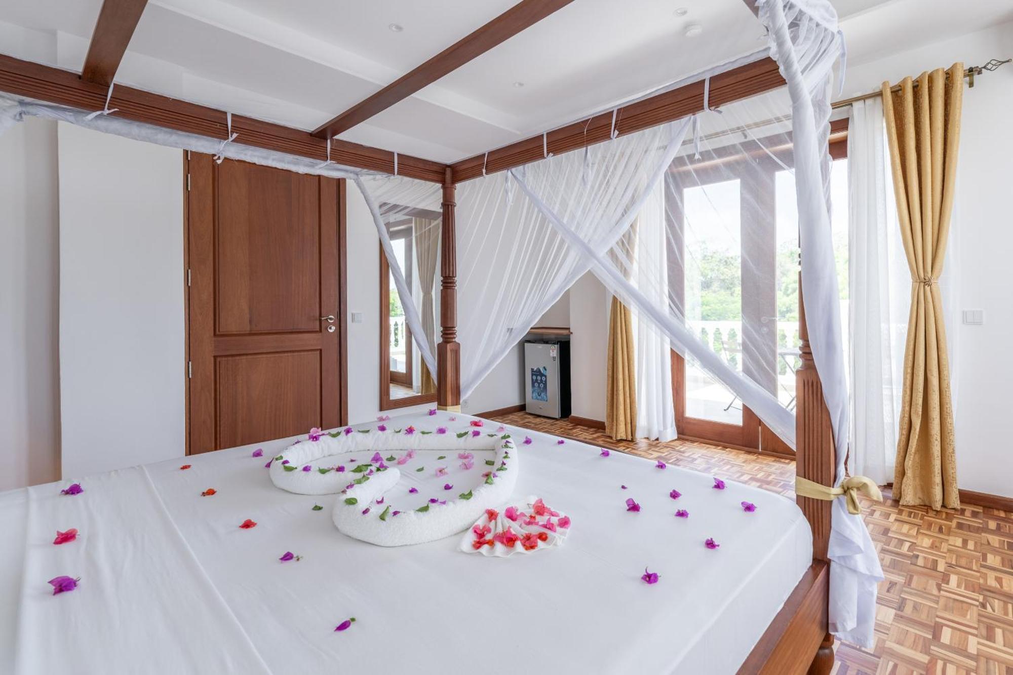 Villa Branca Diani Boutique Luxury & Personalized Service ディアニ・ビーチ エクステリア 写真